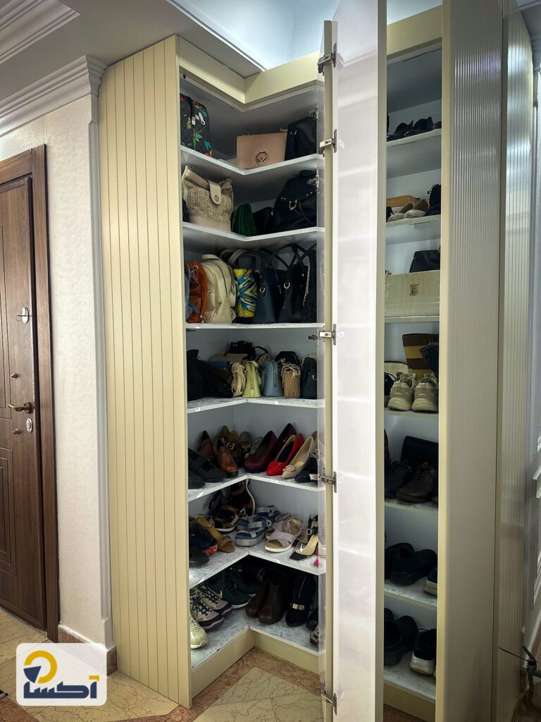 قفسه گردان کنج در جاکفشی